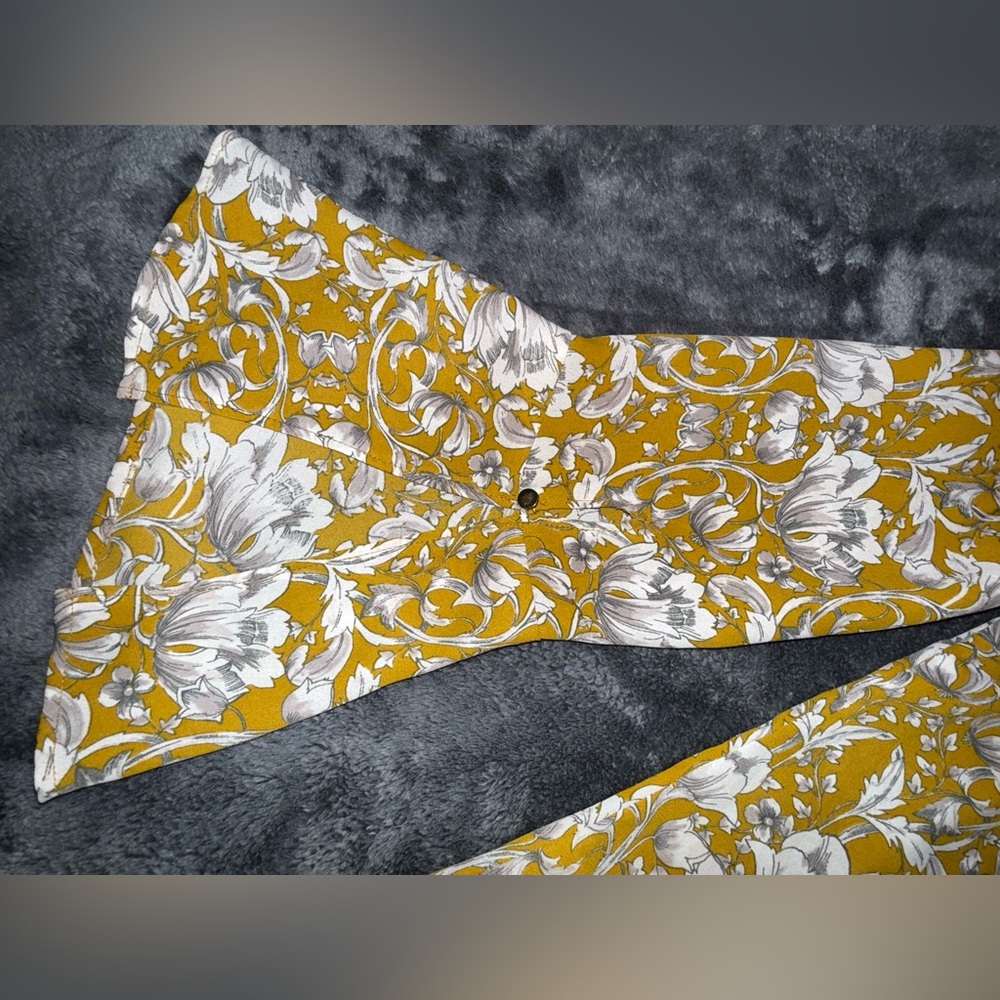 Banana Republic Yellow and White Floral Blouse - Picture 4 of 6
